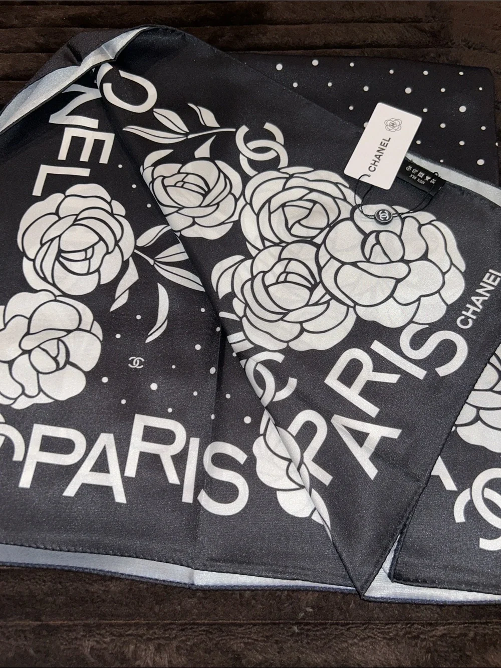 SILK SCARF 🧣